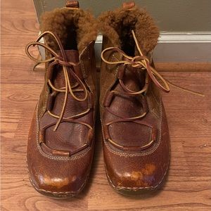 Mens Timberland boots with fur.